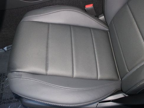 Used 2026 Mercedes-Benz GLS 450 4MATIC image 13