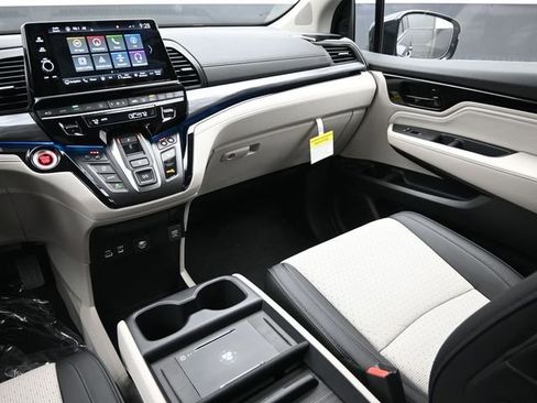 New 2026 Honda Odyssey Elite image 11