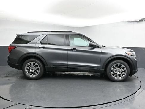 New 2026 Ford Explorer Active w/ Active Comfort Package image 13