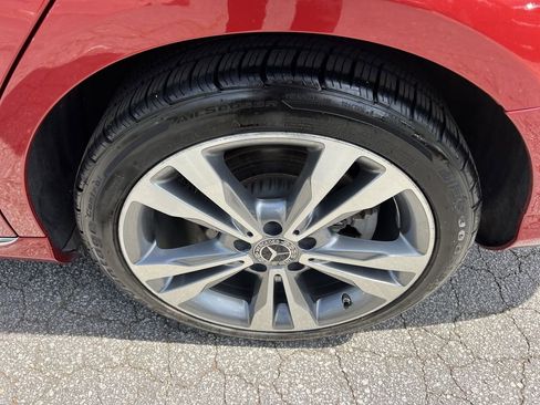 Used 2018 Mercedes-Benz C 300 Sedan w/ Premium Package image 16