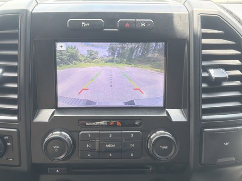 Used 2017 Ford F150 XL w/ Equipment Group 101A Mid RWD image 20