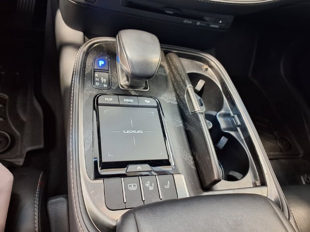 Used 2021 Lexus LS 500 w/ Accessory Package (Z2) RWD image 14