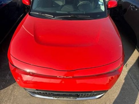 Certified 2025 Kia Soul LX FWD image 10