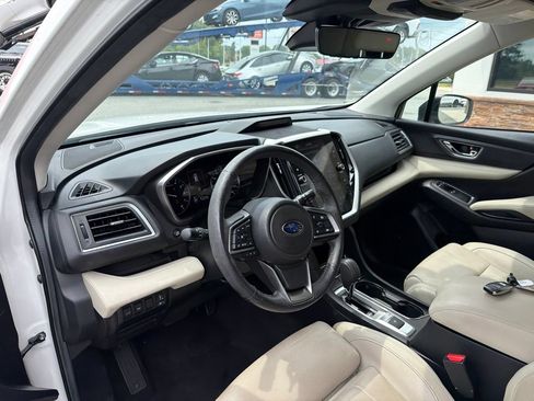 Used 2023 Subaru Ascent Limited w/ Technology Package AWD/4WD image 4