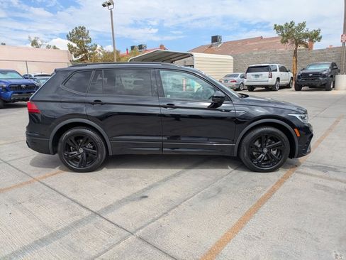 Used 2024 Volkswagen Tiguan SE R-Line FWD image 4