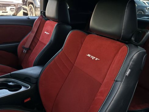 Used 2015 Dodge Challenger SRT Hellcat image 17