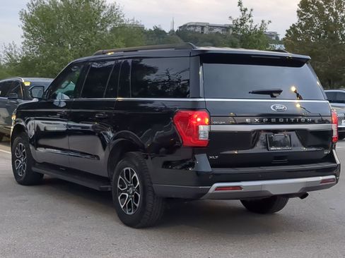 Used 2024 Ford Expedition Max XLT image 5