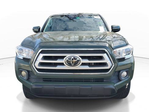 Used 2021 Toyota Tacoma SR5 w/ Trail Edition image 2