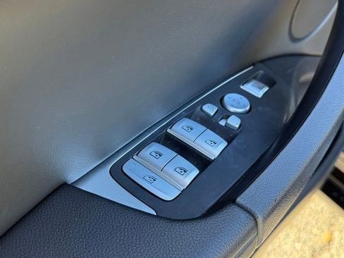 Certified 2023 BMW X3 xDrive30i w/ M Sport Package image 18