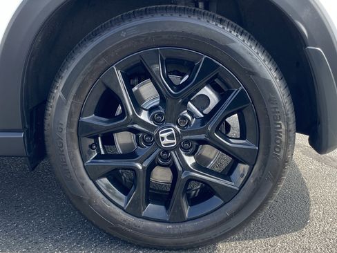 Certified 2025 Honda HR-V Sport image 7