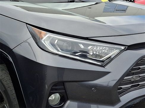 Used 2020 Toyota RAV4 XSE image 8
