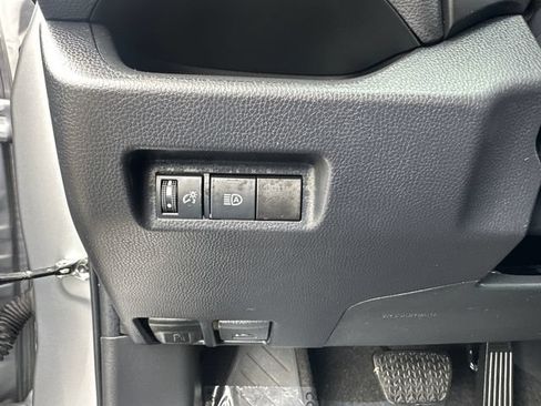 Used 2023 Toyota RAV4 XLE AWD/4WD image 29