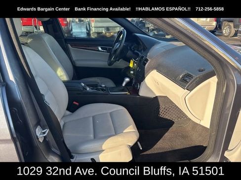 Used 2011 Mercedes-Benz C 300 4MATIC Sedan image 11
