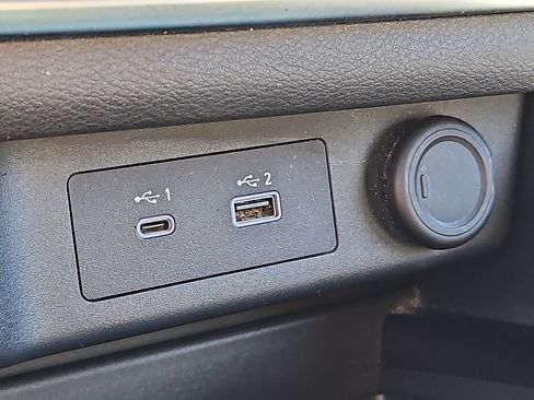 Certified 2023 Nissan Rogue SV image 23