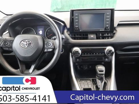 Used 2020 Toyota RAV4 XLE w/ Carpet Mat Package AWD/4WD image 14