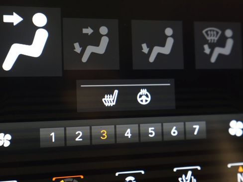 Used 2019 Jeep Cherokee Limited AWD/4WD image 49