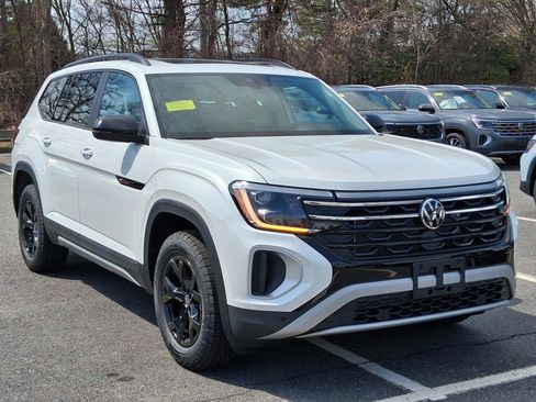 New 2026 Volkswagen Atlas Peak Edition AWD/4WD image 13