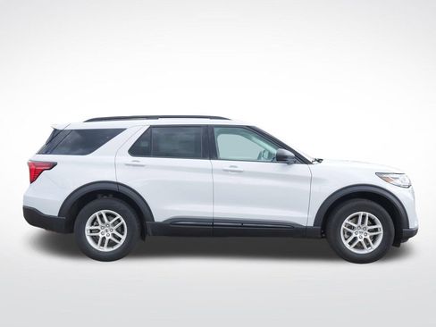 New 2026 Ford Explorer Active AWD/4WD image 2