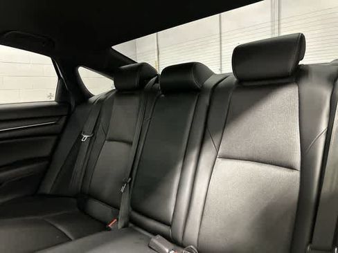 Used 2020 Honda Accord Sport image 14