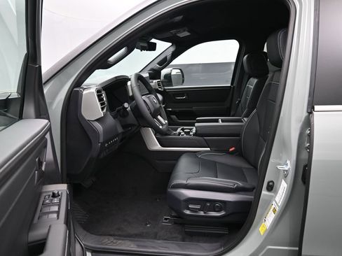 New 2026 Toyota Tundra Limited AWD/4WD image 10