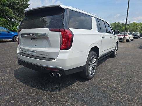 Used 2021 GMC Yukon XL Denali w/ Denali Ultimate Package AWD/4WD image 6