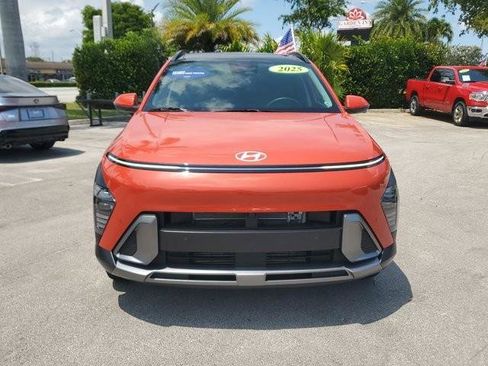Certified 2025 Hyundai Kona Limited AWD/4WD image 2