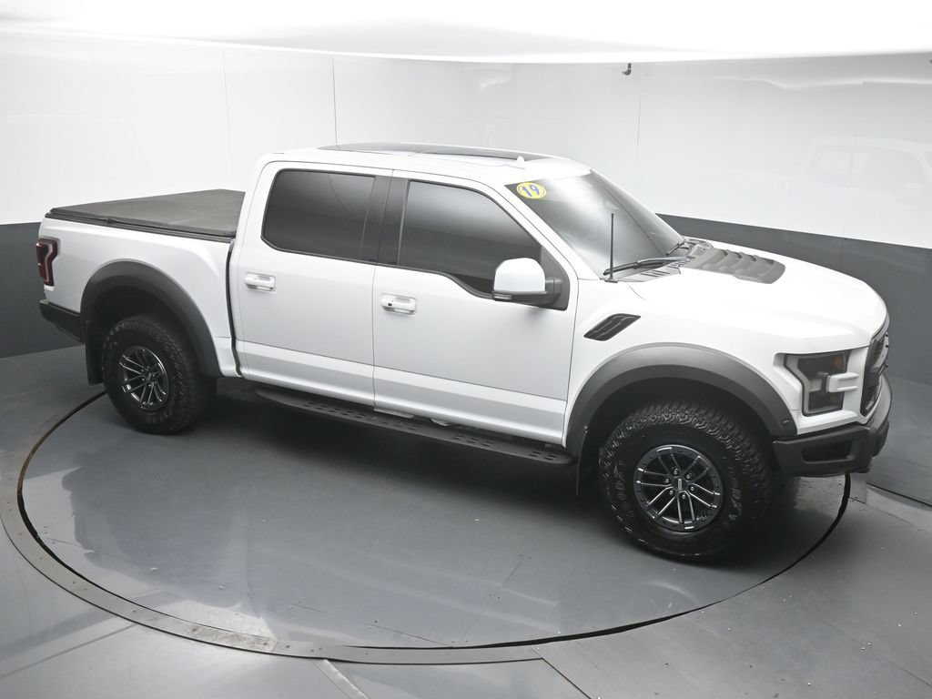 Used 2019 Ford F150 Raptor w/ Equipment Group 802A Luxury AWD/4WD image 40
