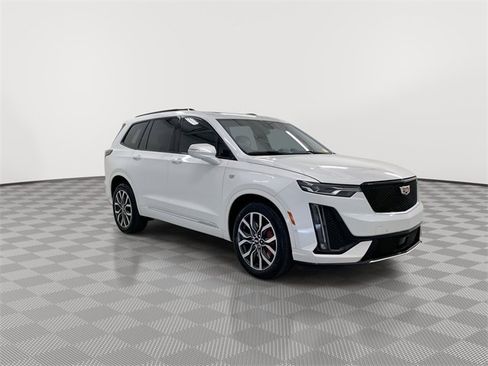 Certified 2024 Cadillac XT6 Sport w/ Technology Package image 13