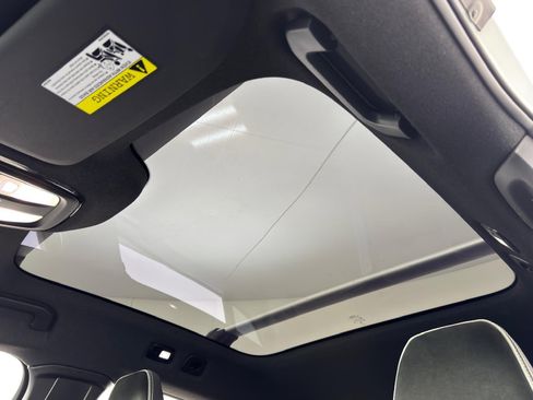 Used 2023 Volvo C40 P8 Recharge Ultimate w/ Protection Package Premier image 11