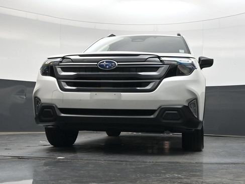 Used 2025 Subaru Forester Premium AWD/4WD image 49