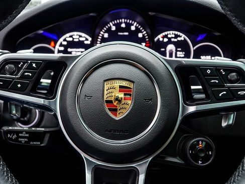 Used 2023 Porsche Cayenne Coupe AWD/4WD image 36
