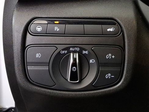 Certified 2022 INFINITI QX50 Essential image 29