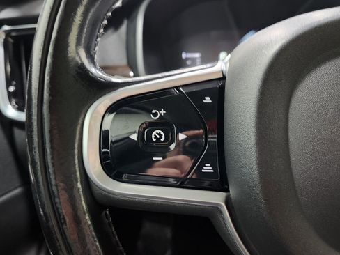 Used 2018 Volvo S90 T5 Momentum w/ Protection Package image 34