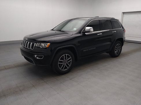 Used 2019 Jeep Grand Cherokee Limited RWD image 2