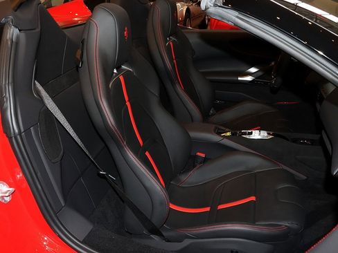 Certified 2023 Ferrari SF90 Spider image 5