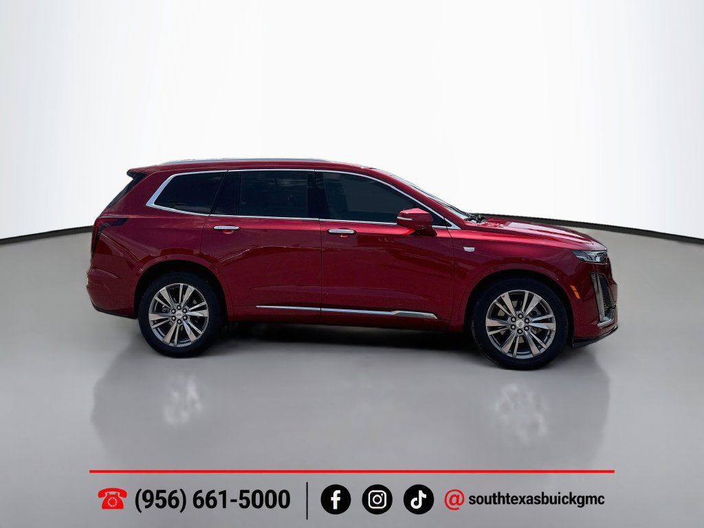 Used 2023 Cadillac XT6 Premium Luxury w/ Technology Package FWD image 9
