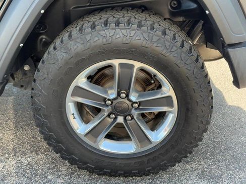 Used 2022 Jeep Wrangler Unlimited Sport AWD/4WD image 8