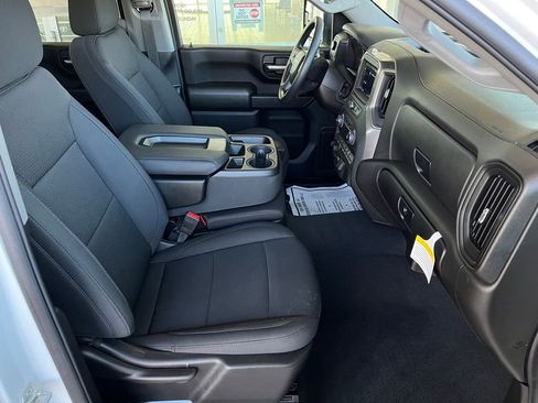 Certified 2025 Chevrolet Silverado 2500 Custom w/ Z71 Off-Road Package image 28