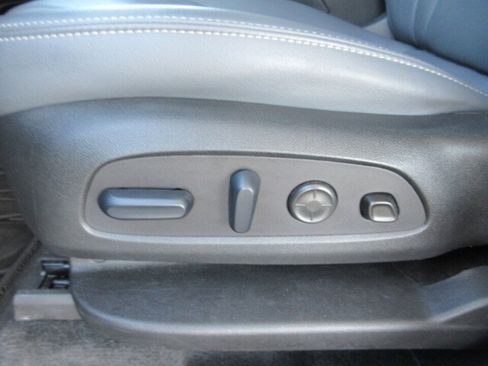 Used 2024 Buick Enclave Premium w/ Experience Buick Package image 12