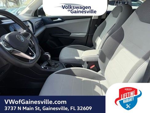 Used 2022 Volkswagen Taos SE image 20