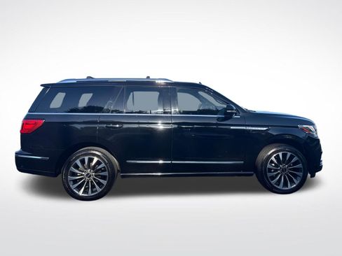 Certified 2021 Lincoln Navigator Reserve w/ Luxury Package AWD/4WD image 5