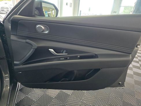 New 2026 Hyundai Elantra Limited image 42