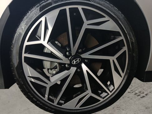 Certified 2025 Hyundai Ioniq 6 SEL image 14