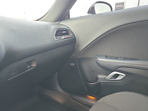 Used 2022 Dodge Challenger R/T Scat Pack RWD image 35
