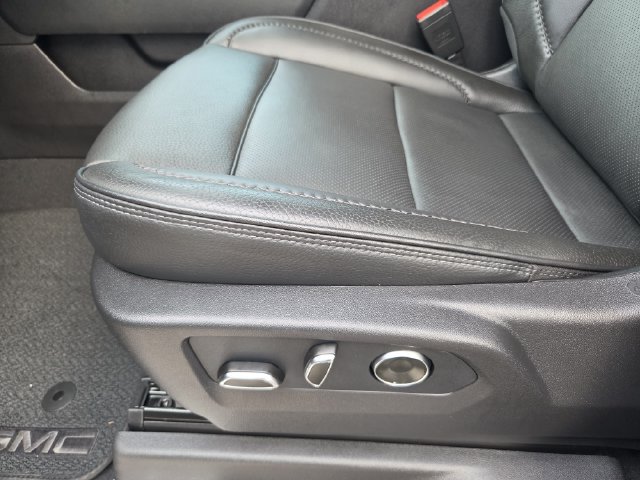 Used 2026 GMC Sierra 1500 Denali w/ Technology Package AWD/4WD image 22