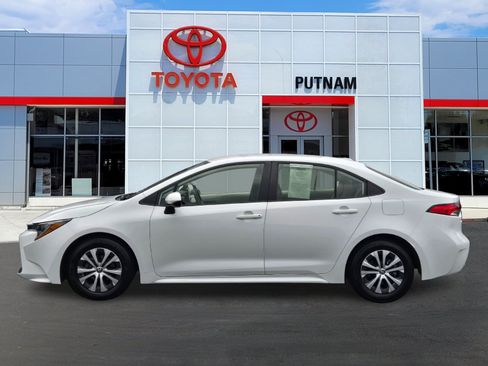 Used 2022 Toyota Corolla LE FWD image 7