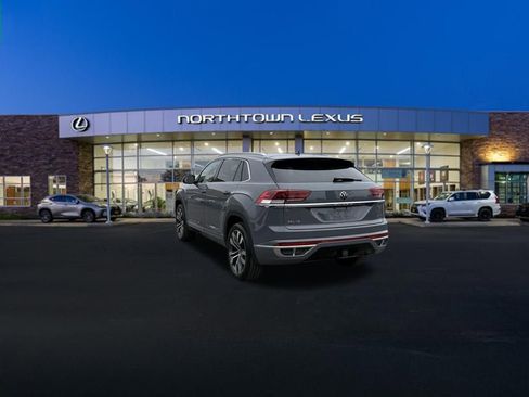 Used 2023 Volkswagen Atlas Cross Sport SEL Premium R-Line image 23