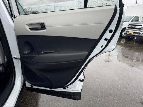 New 2026 Toyota Corolla Cross LE image 27