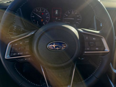 Used 2025 Subaru Outback Premium w/ Popular Package #1A image 10