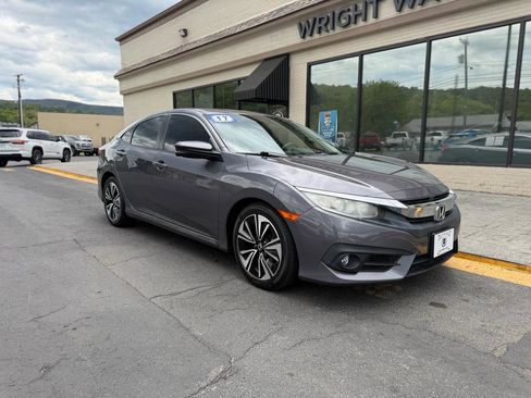 Used 2017 Honda Civic EX-T image 1
